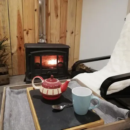Gite Et Salers Des Monts D'arree Guest house *